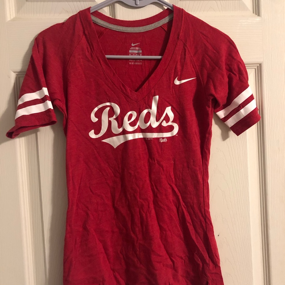 Nike top
